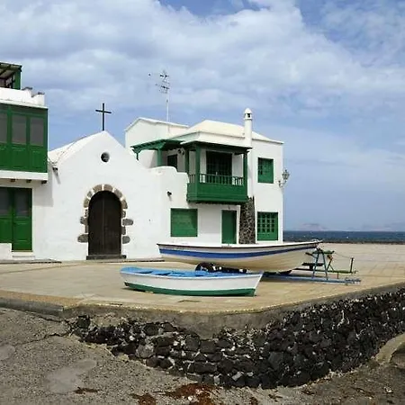 Blanca Nyaraló *